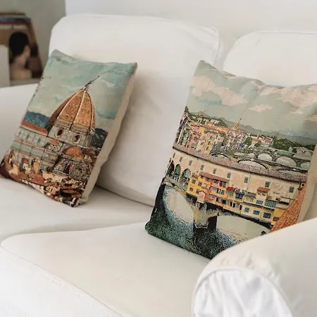 House On The Roof - Dolce * Florence