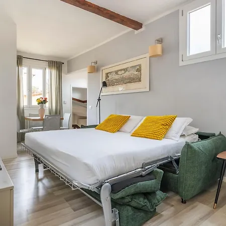 House On The Roof - Dolce Apartment *